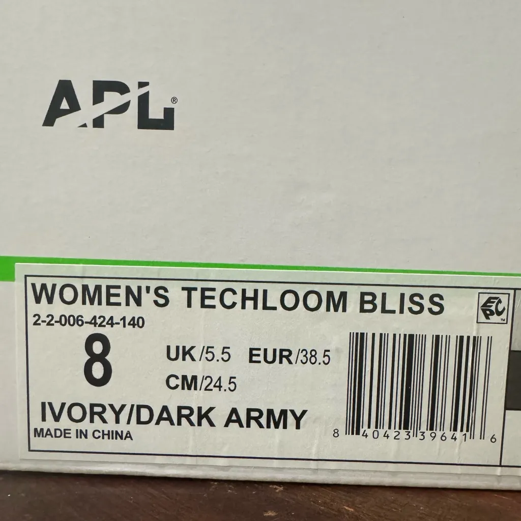 APL Women's Techloom Bliss in Ivory and Dark Army olive green 8 - Image 8