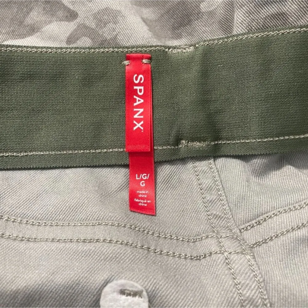 NEW SPANX Size Large Camo Shorts Stretch Twill Shorts Smoothing Flattering - Image 7