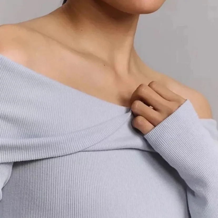 Pilcro off shoulder top XS New NWT Gray Long Sleeve RARE HTF GORGEOUS - Image 4