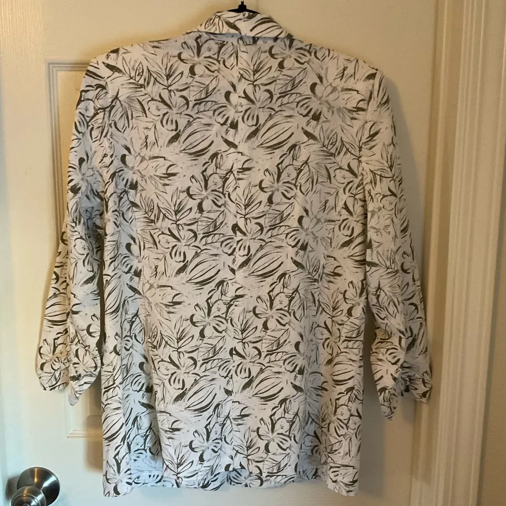 BRIGGS women blazer size medium - Image 8