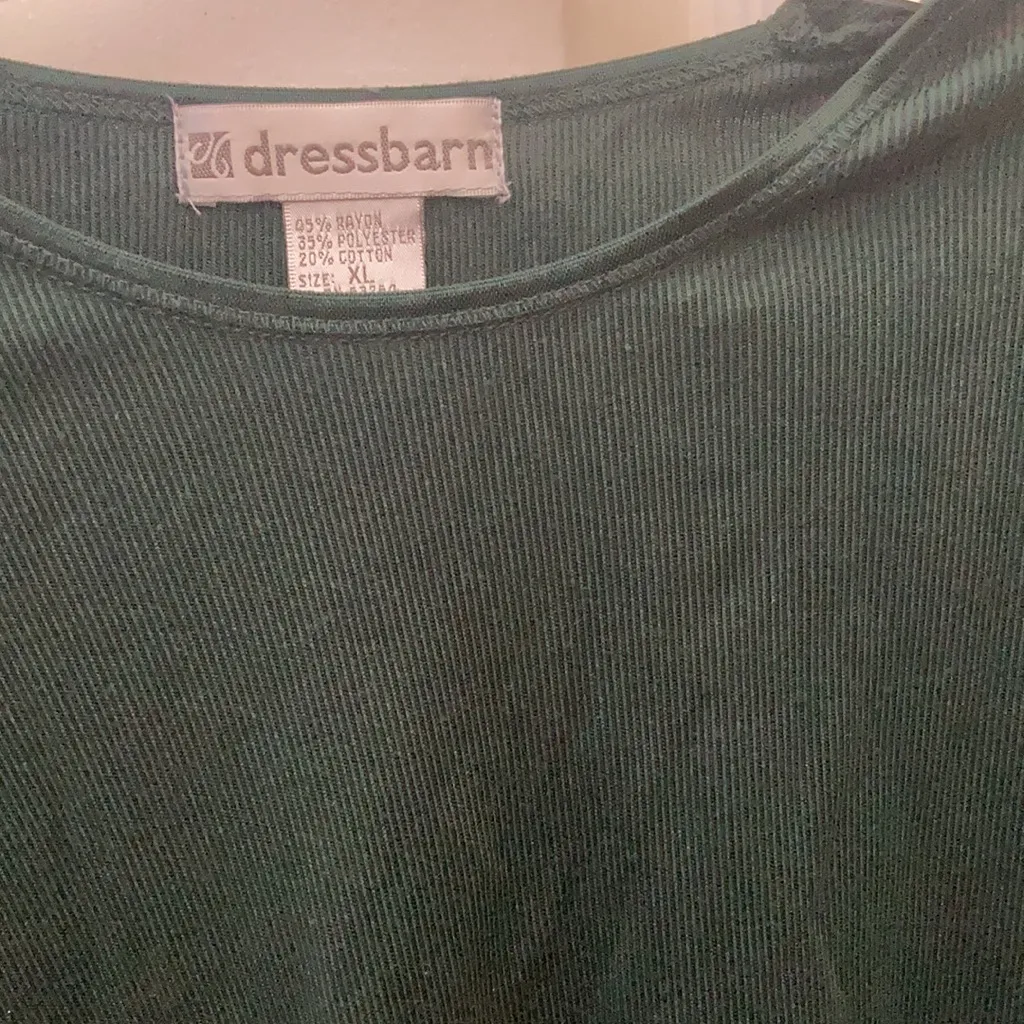 FINAL MARKDOWN Dress barn long sleeved tee xl - Image 2