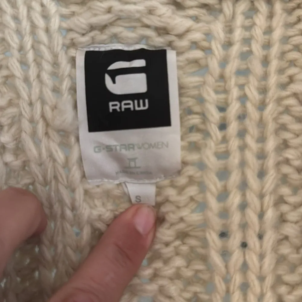 GStar‎ Heavy Long Cardigan Knit, cream, size small, wool! - Image 3