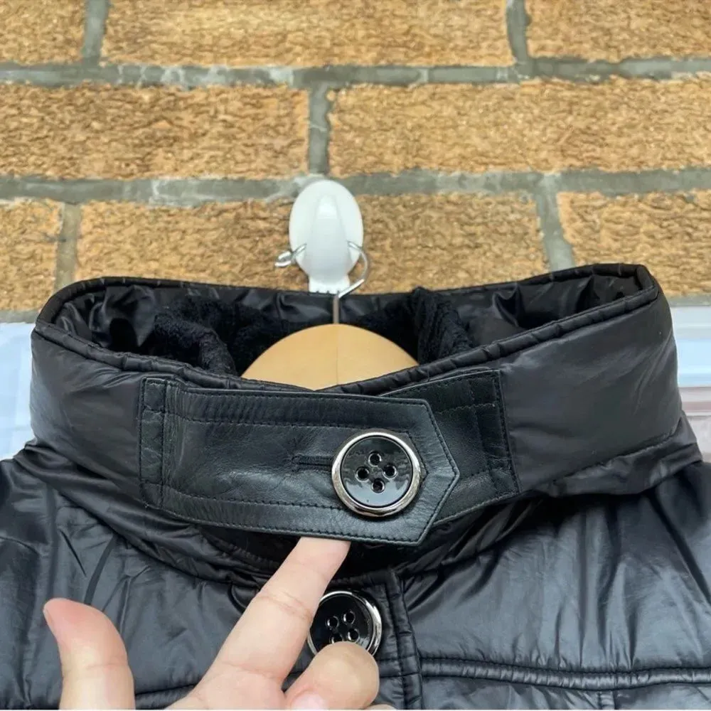 Mackage  Puffer Jacket Leather Trim size small - Image 5