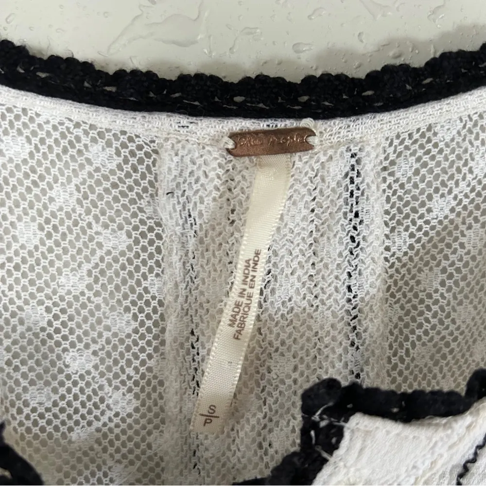 Free People White Black Floral Flowy Boho Bohemian Blouse Small - Image 2