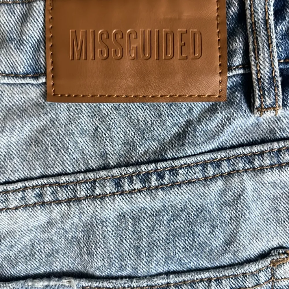 Missguided Riot High Rise Mom Jeans - Image 4