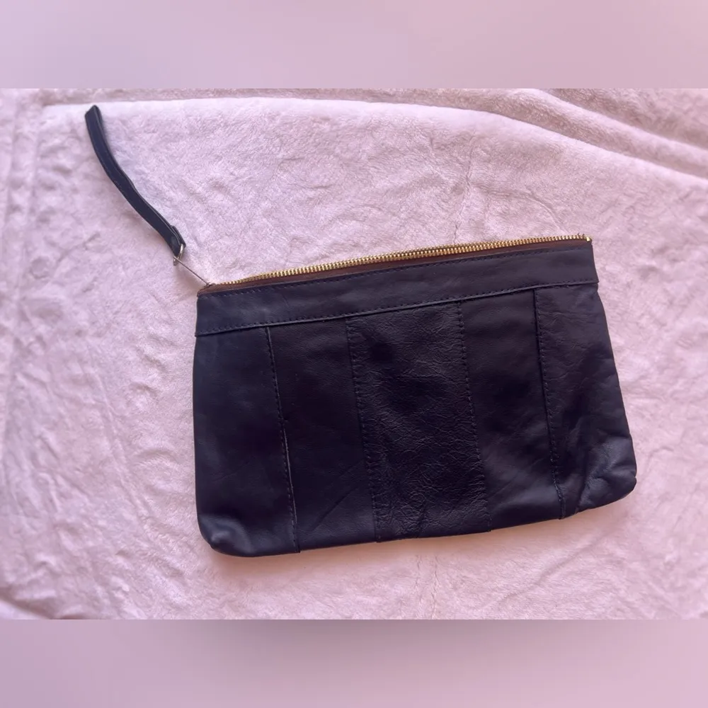 VKK dark blue black leather pouch/wristlet zipper Genuine Leather lightweight - Image 13