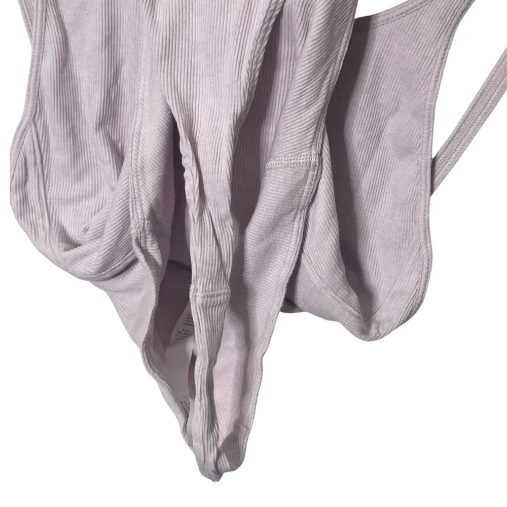 Lululemon Heart Opener Bodysuit Porcelain Pink Women’s Size 4 Taryn Toomey - Image 4