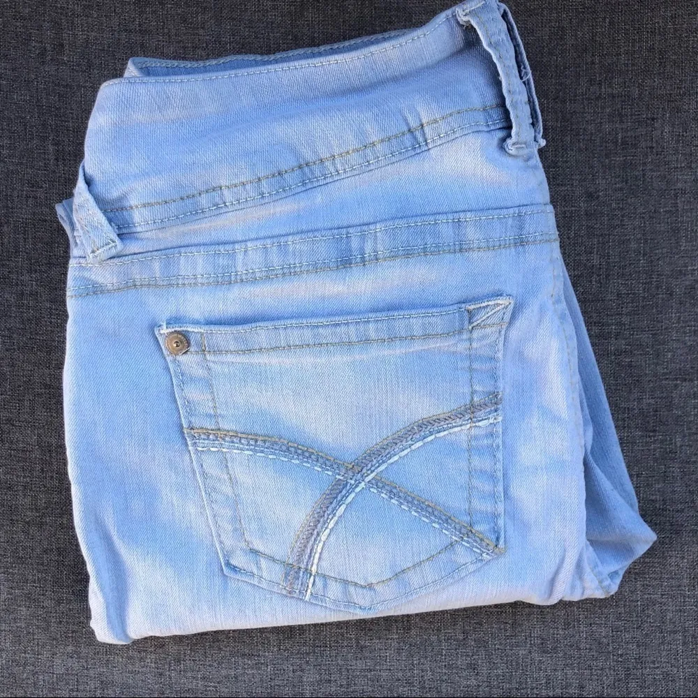 Wallflower Luscious curvy fit Size 7 - Image 4