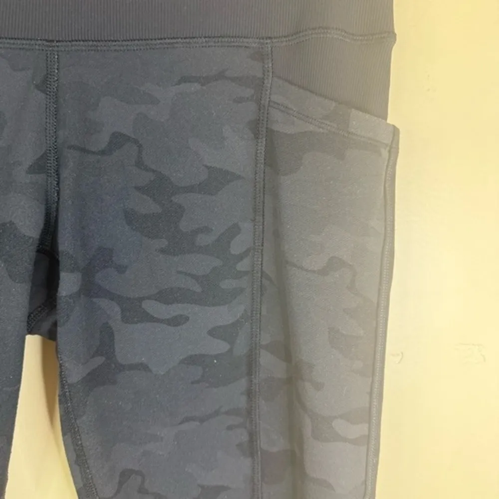 Lululemon Size‎ 10 Sun Salutation Pant Jogger Camo Black Mesh Activewear Pockets - Image 3