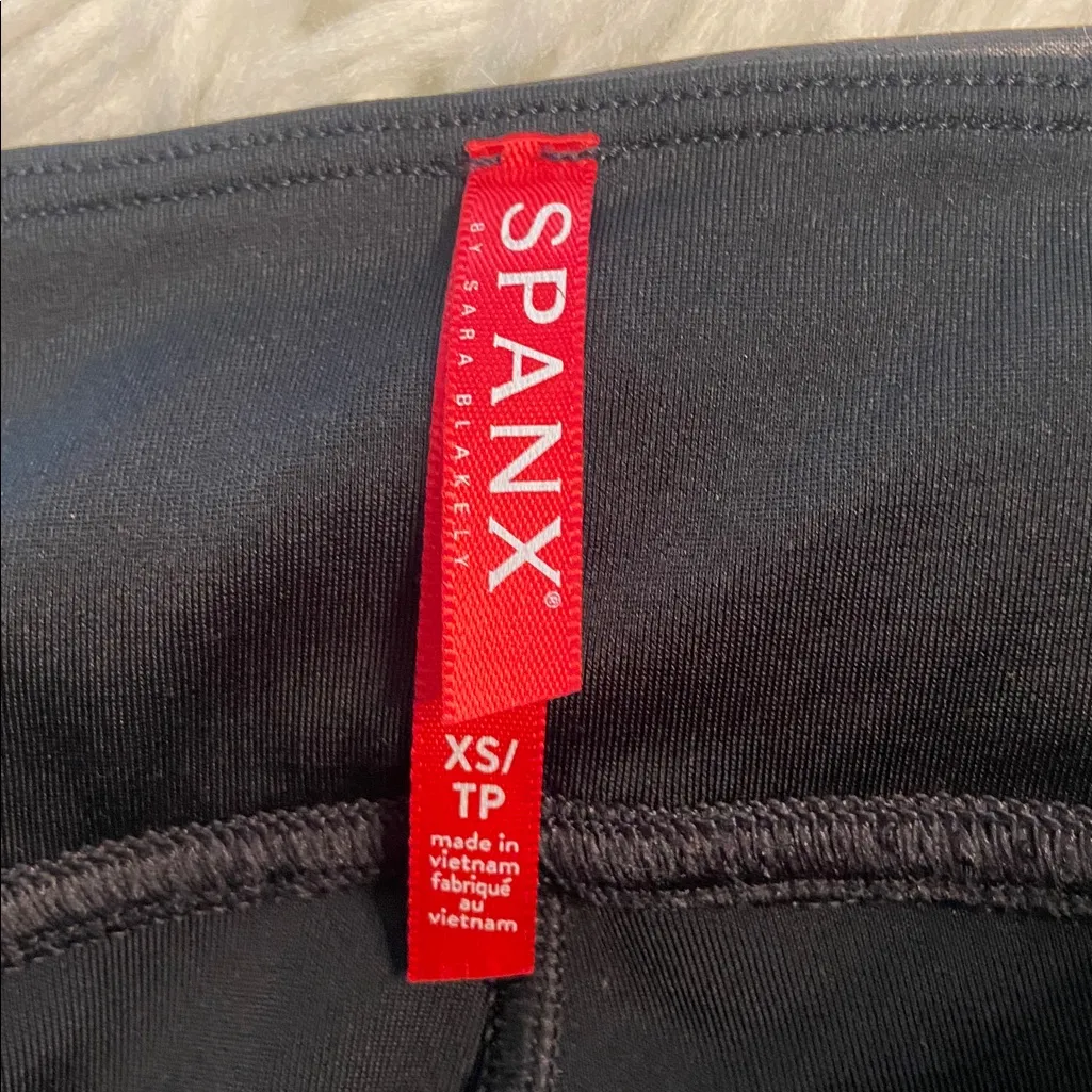 SPANX Black  High-Rise Leggings size XS BNWOT inseam 27” waist 20” elastic - Image 3