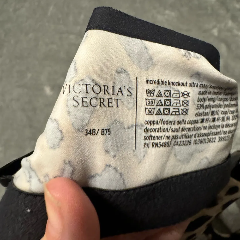 Victoria's Secret Cheetah Print 🐆 Sports Bra - Image 3