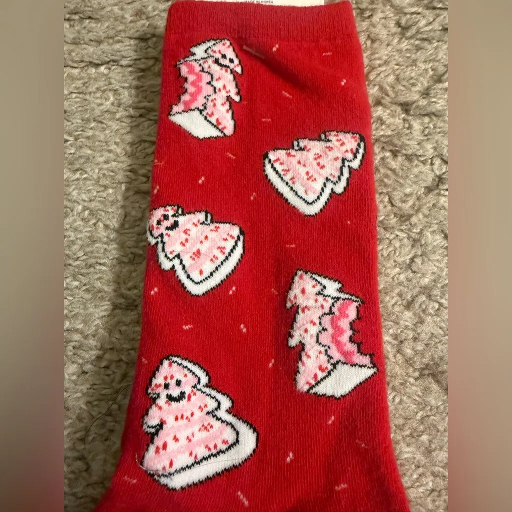 Aerie American Eagle AE Red Pink Christmas Graphic Women’s Crew Socks Set - Image 4