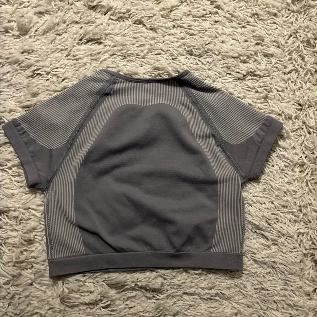 Garage Womens Gray B.dy Baby Tee Athletic Crop Top Size S - Image 2