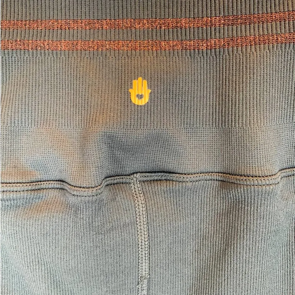 Spiritual Gangster | XS/S | Golden Icon High Rise Ribbed Leggings in Dark Blue - Image 4