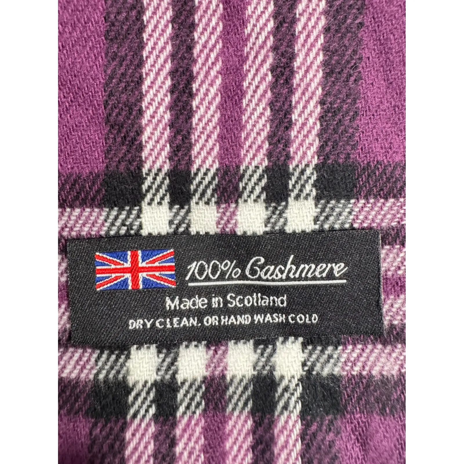 100% Cashmere Plaid Scarf Made in Scotland Purple Black White Red Fringe - Image 2