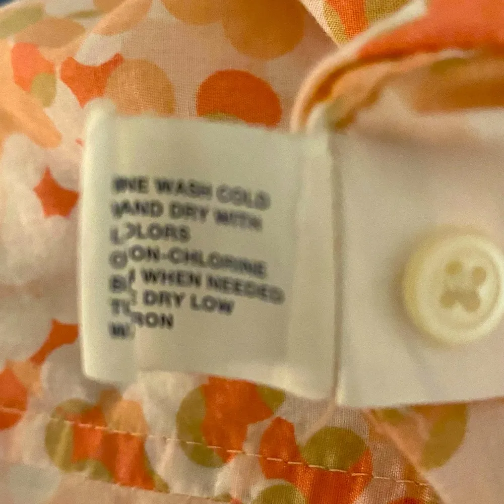 Gap|| Cream/peach/tan dot button down long sleeve blouse - Image 7