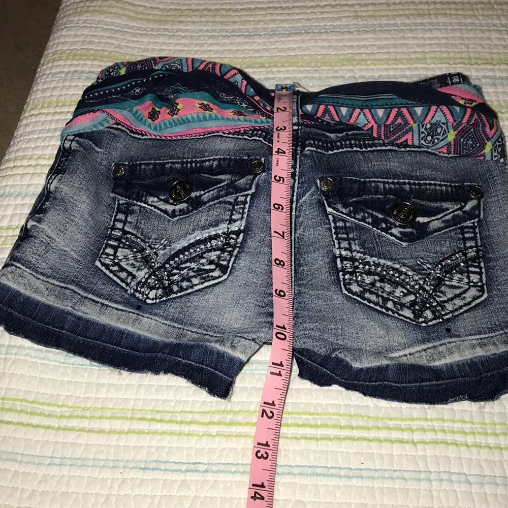 Wallflower Cutoffs W/Scarf Belt 1086 - Image 7