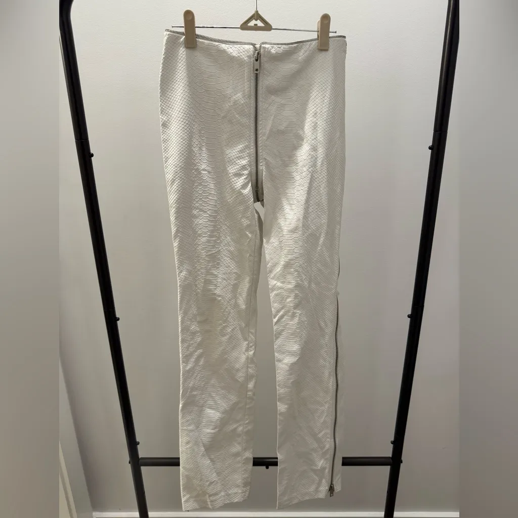 NWT I.AM.GIA Snakeskin Salt Pant in White - Image 4