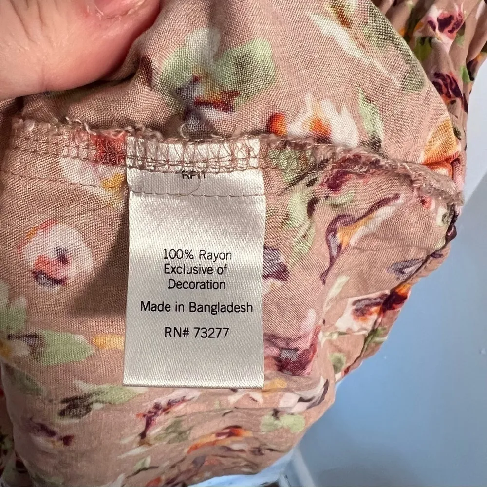 Evri Split Neck Blouse Beige Floral Tan Size 0X - Image 9