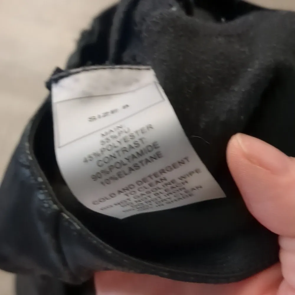 Manière de voir faux leather pants size 8 - Image 8