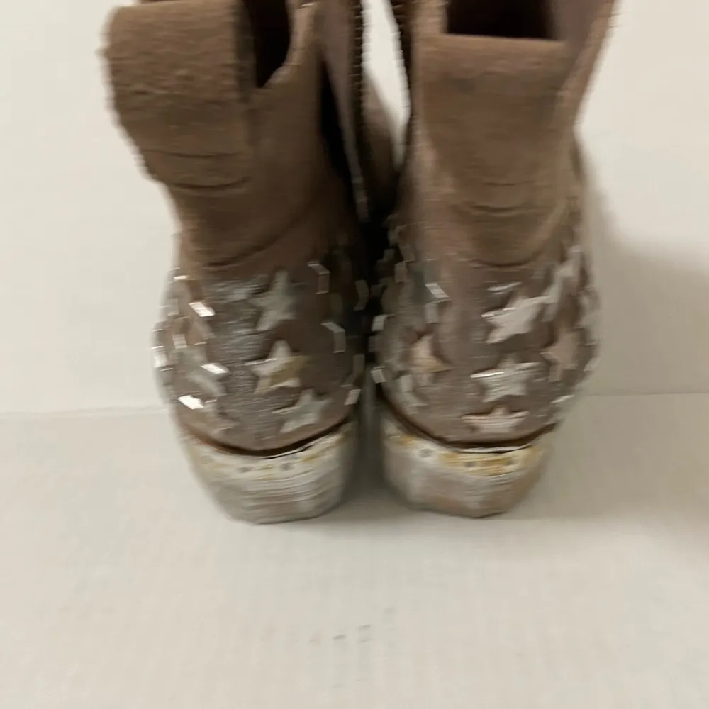 Mia booties Marrshal Gold Silver Stars Taupe Suede  size 7‎ Western - Image 6