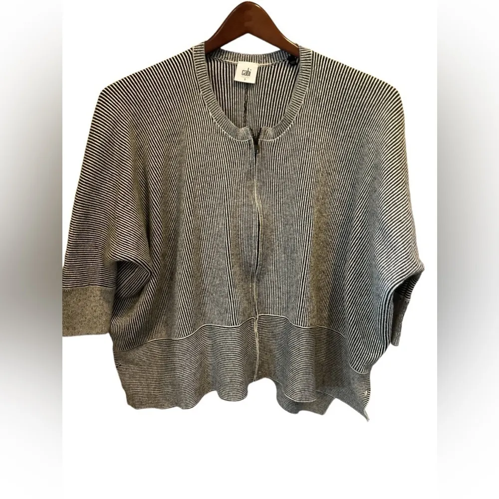 Cabi S white and black striped zip up‎ oversized top - Image 4