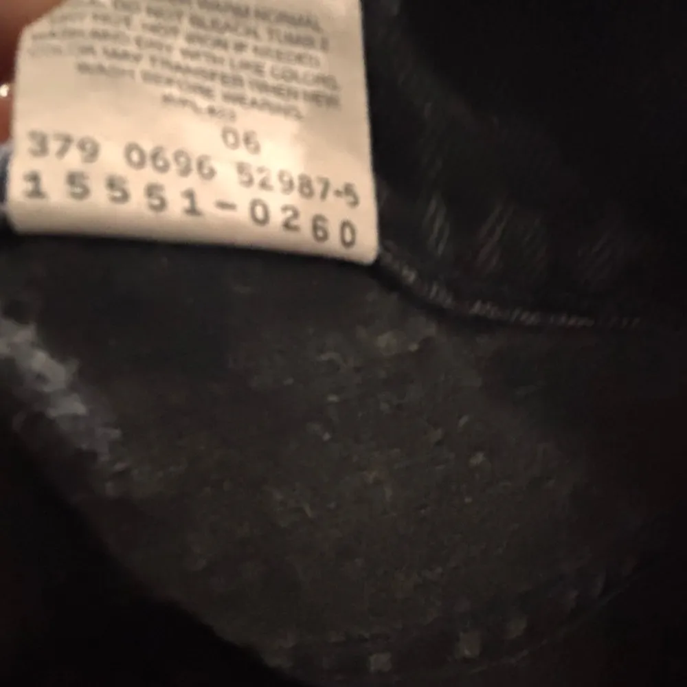 COPY - Women’s Black Levi’s 511 Relaxed Fit Tapered Leg Jeans 14 Short - Image 6