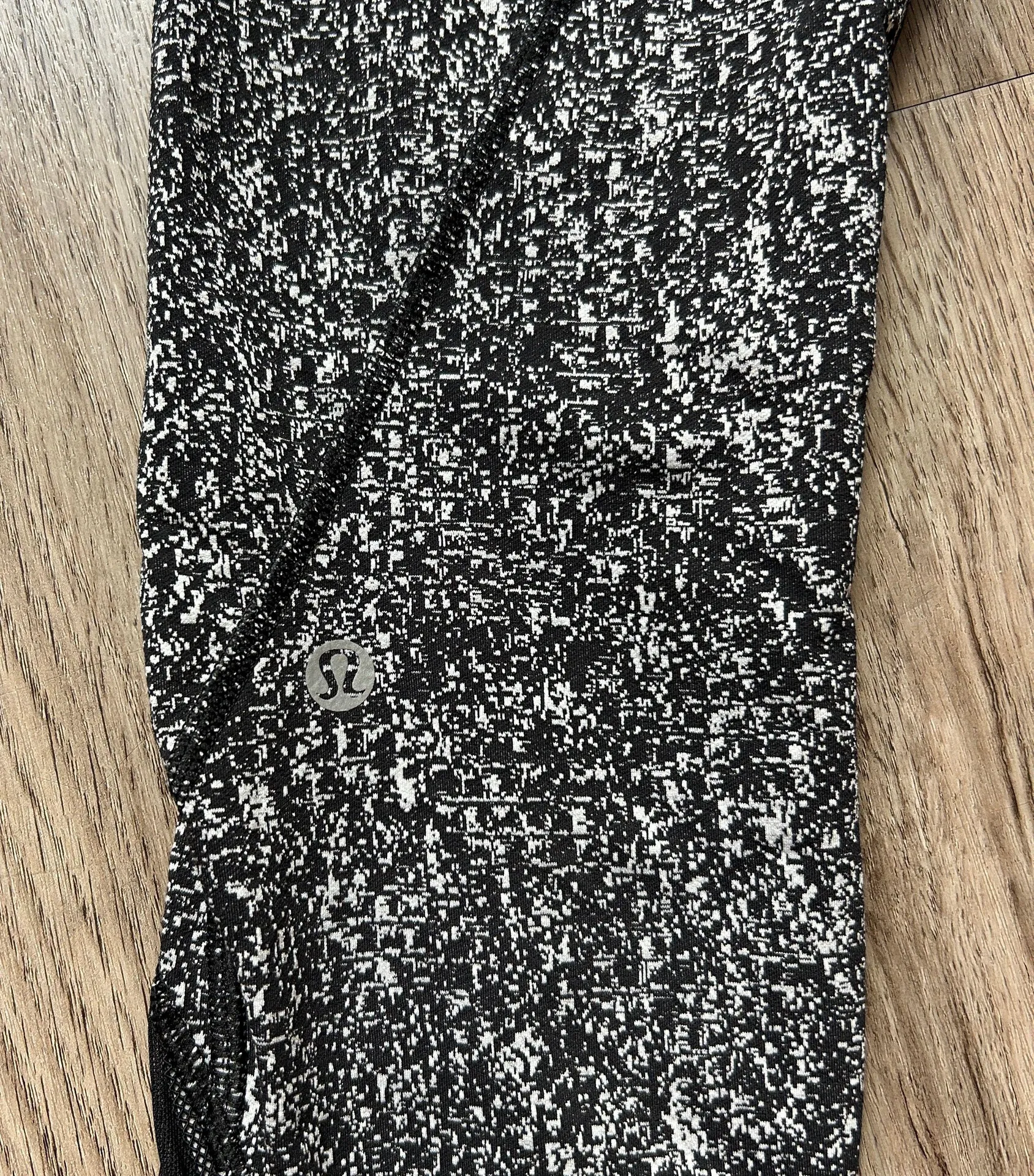 Lululemon Inspire Tight II Power Luxtreme Suited Jacquard Black White/Black (6) - Image 6