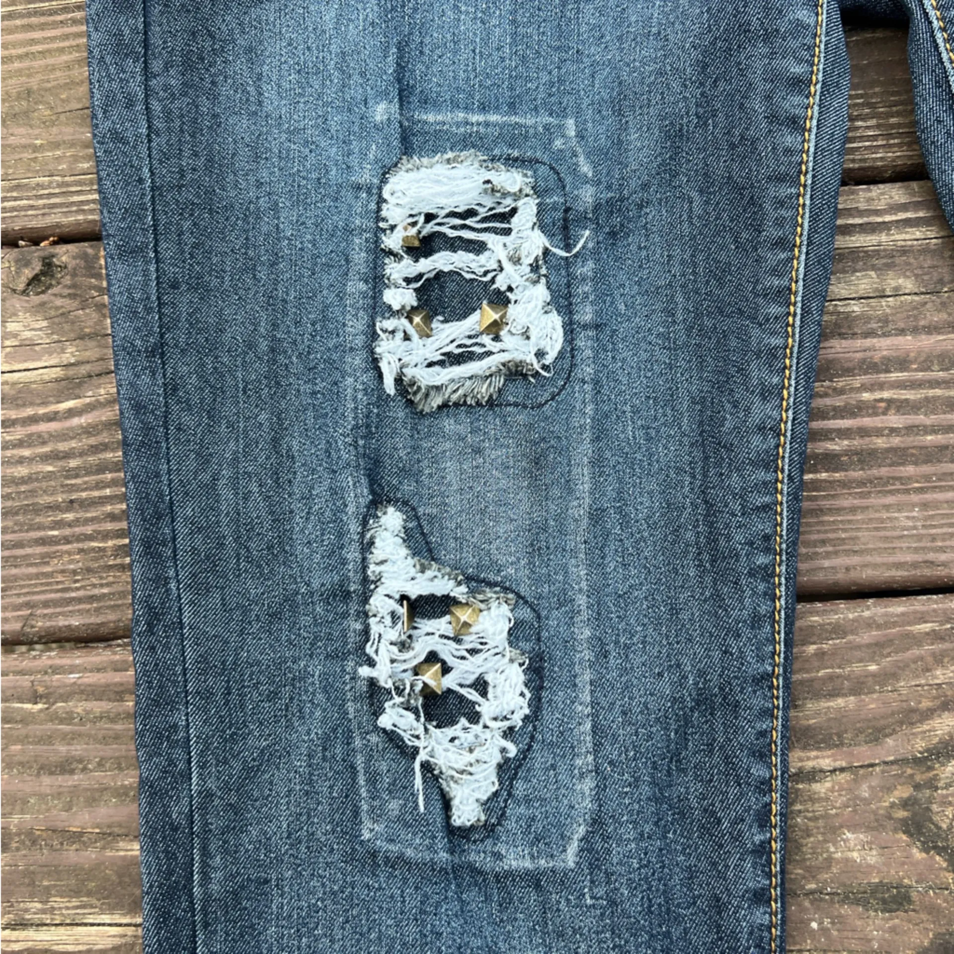 Apple Bottom Jeans Women’s Distressed Studded Embroidered Grunge Y2K|Size:11/12 - Image 6