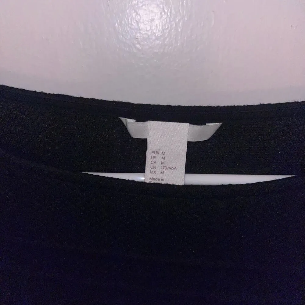 H&M Black Lightweight Windowpane Textured Sweater Size Medium - Image 4