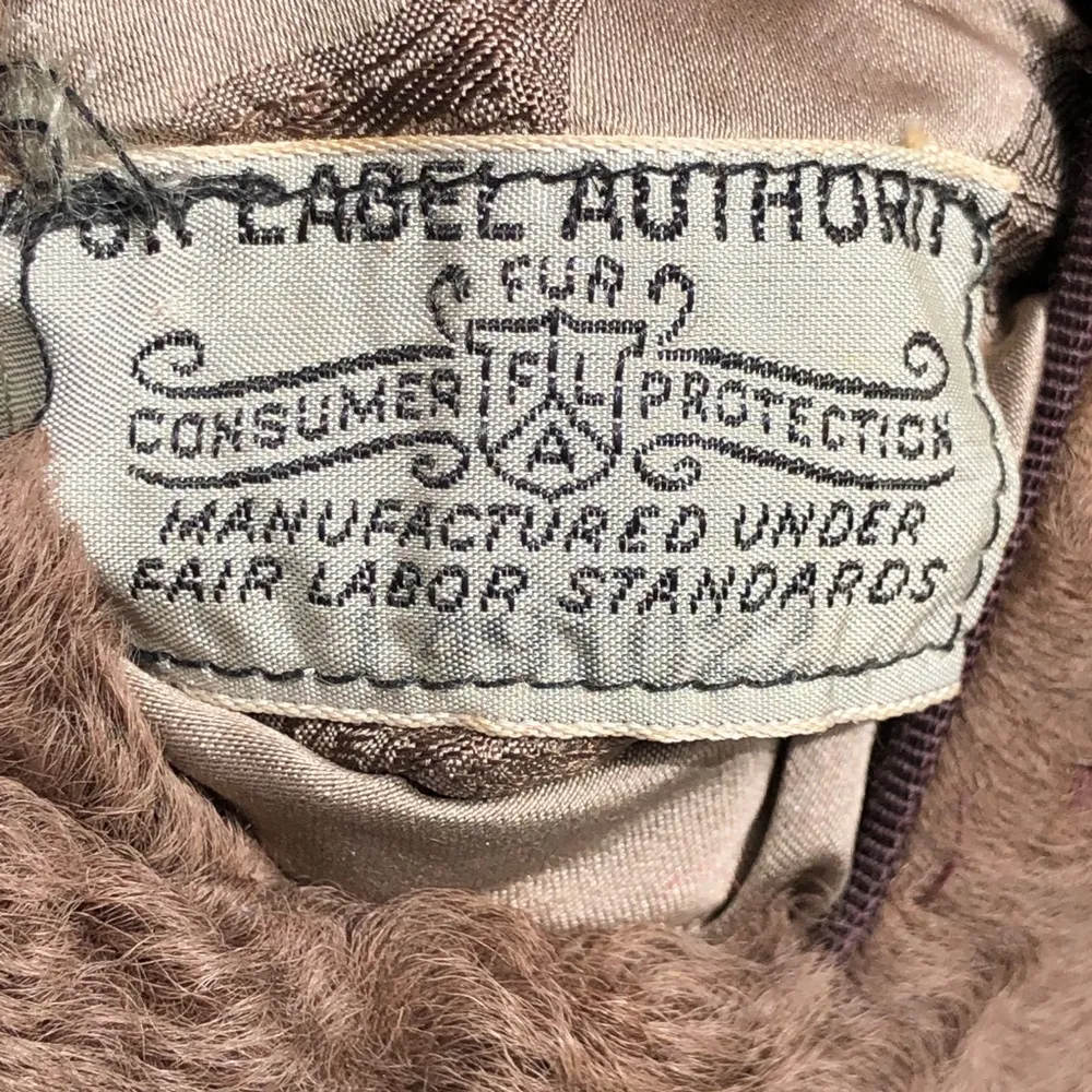 1950s Vintage Milk Chocolate Broadtail Jacket with Palomino Mink Fur Collar Brown Size M - Image 10