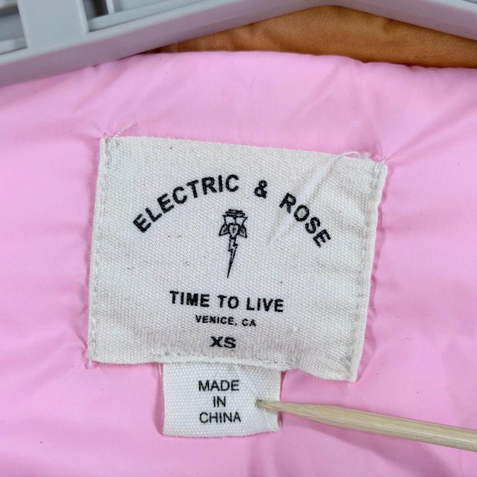 Electric & Rose Aiden Ombre Quilted Puffer Jacket XS Venice Beach Boho Colorful Orange - Image 8