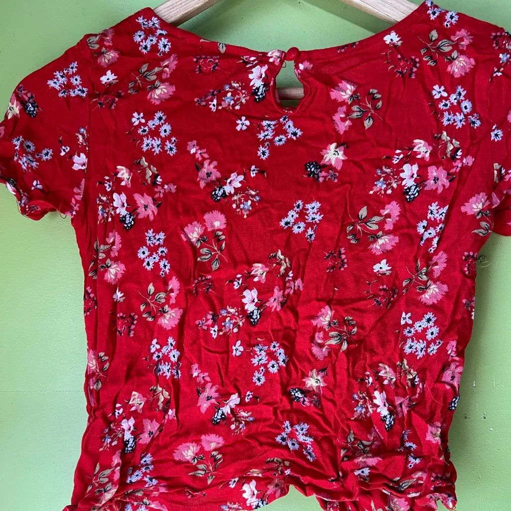 White Fawn Women's Flower Cropped Halter Top Women’s Size XL - Image 6