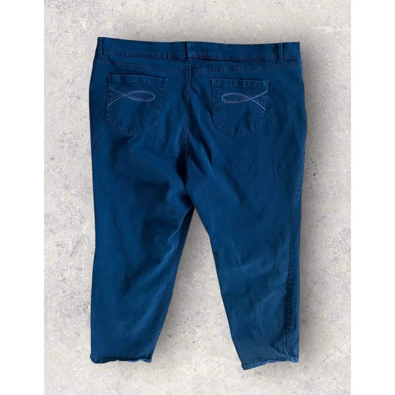 Gloria Vanderbilt Women's Size 22W Ankle Grazer High Rise Straight Black Jeans - Image 3