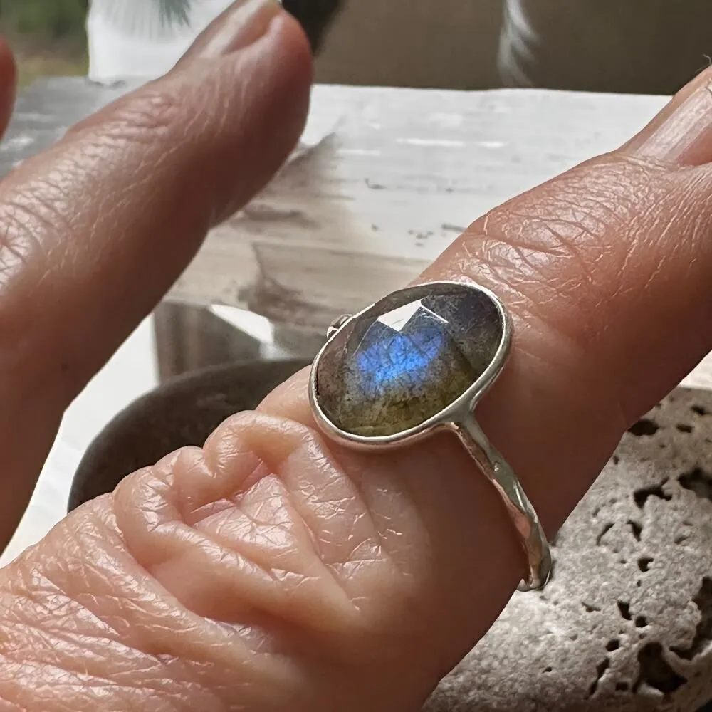 Natural Faceted Labradorite 925 Sterling Silver Ring Blue - Image 6