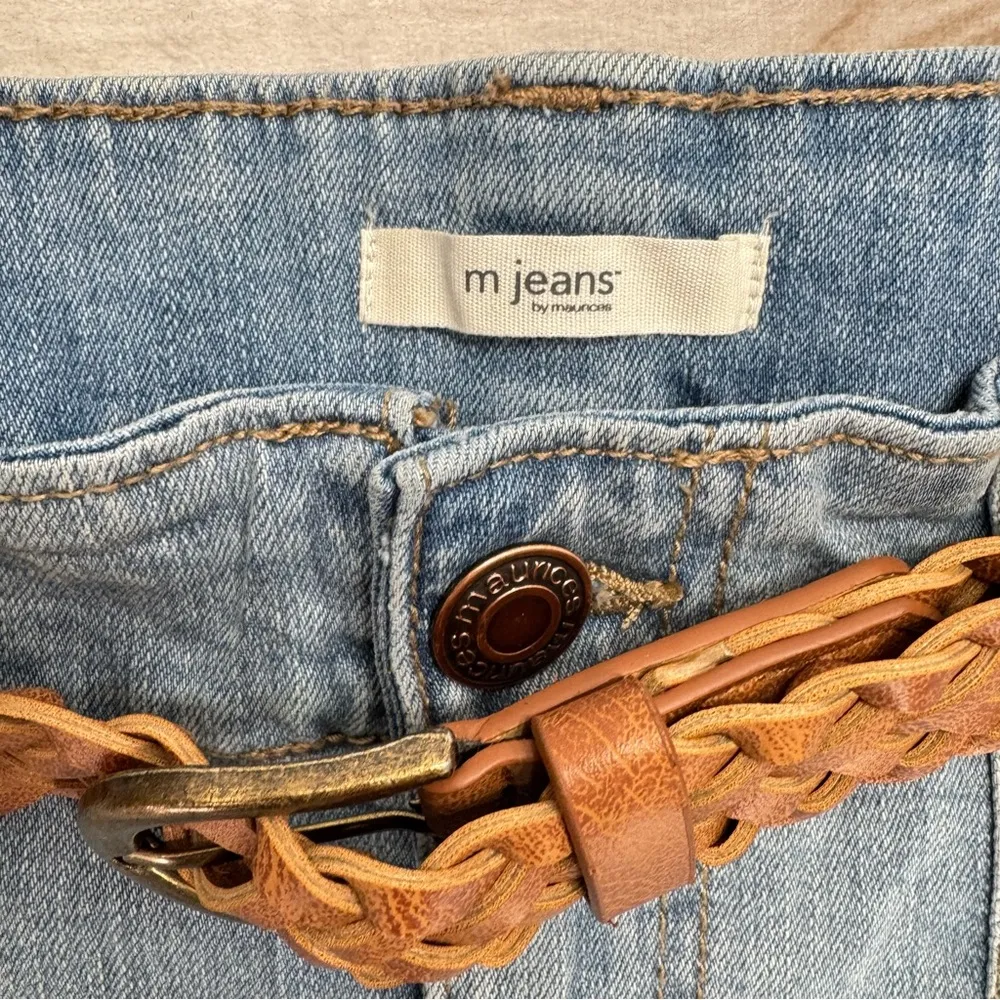 M Jeans Light Wash Denim Jean Shorts Patch Pockets Faux Leather Braided Belt - Image 3