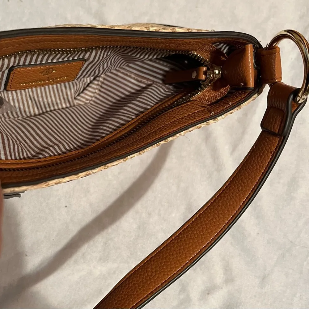 Tan Barri Seasonal Women Shoulder Bags New Without Tags - Image 3