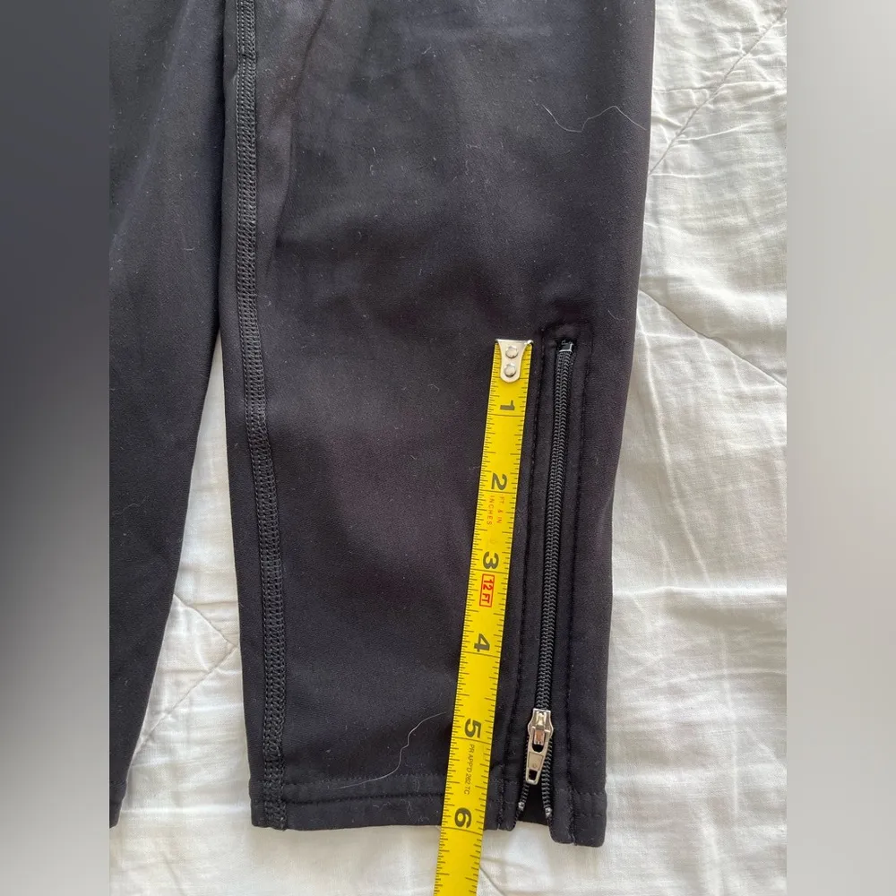 Women’s Patagonia black thermal pants - Image 9