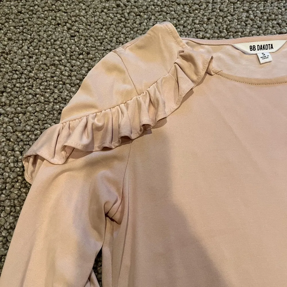 BB Dakota Ruffle Top - Image 3