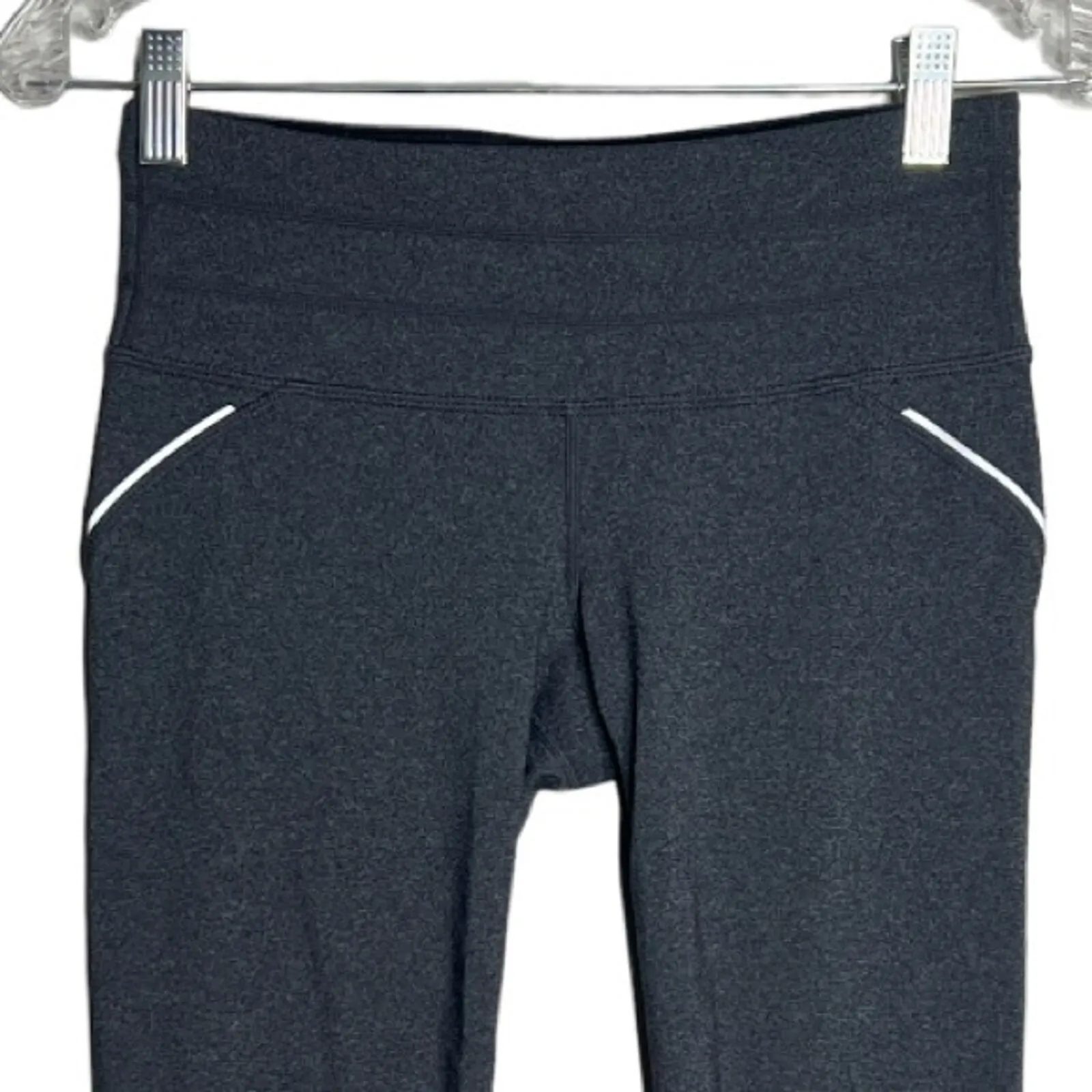 Athleta Pants Women XS Gray‎ Black Relay Capri Legging Lounge Workout Athleisure - Image 3