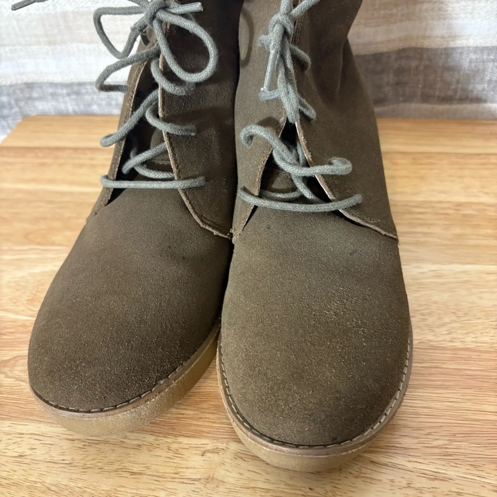 Eddie Bauer Green/Brown‎ Wedge Ankle Boots Size 7 - Image 3