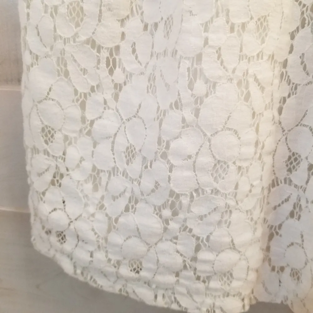 {M} Three Hearts ❤️❤️❤️ White Floral Lace Summer Dress - Image 7