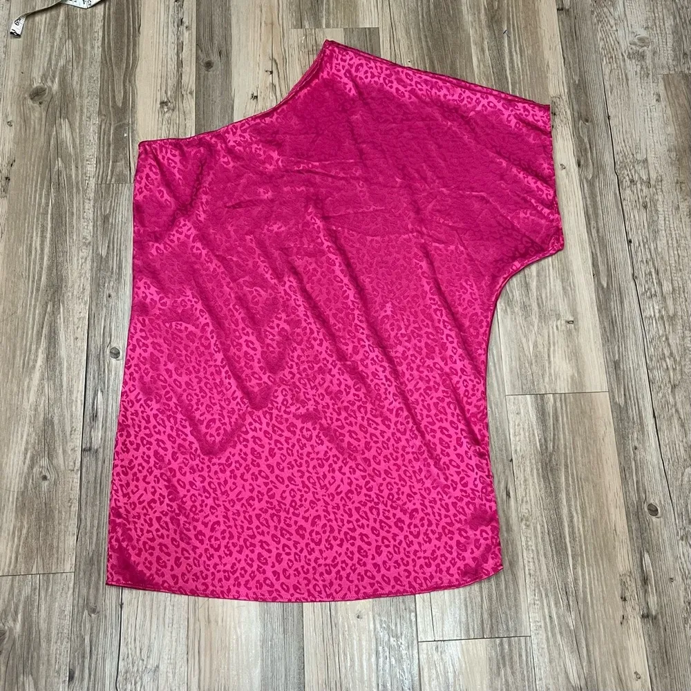 NWT mini pixi + ivy one shoulder leopard hot pink satin dress size small - Image 5