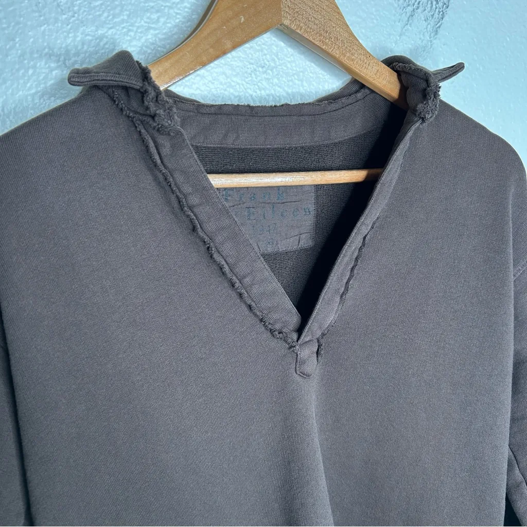 Frank & Eileen Patrick Popover Henley Triple Fleece brown extra small - Image 2