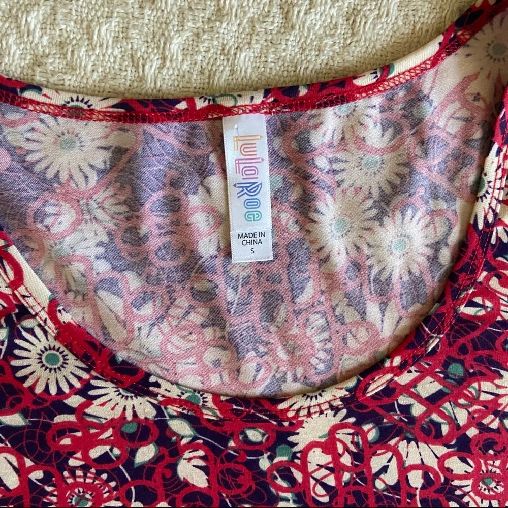 LuLaRoe perfect t tunic floral red sz S - Image 5