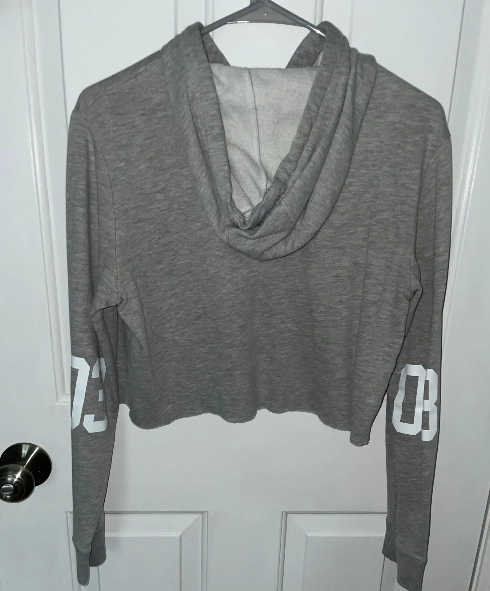 Cropped Sweatshirt - Image 2