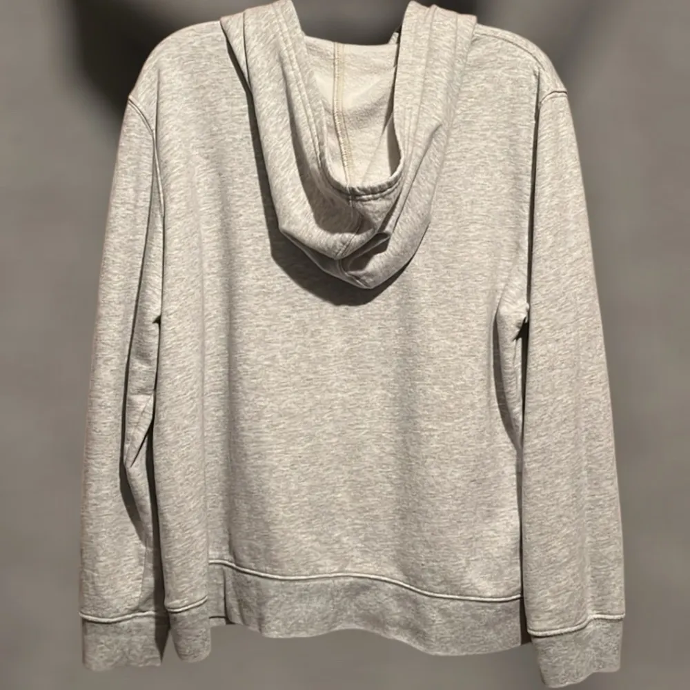 Gap  Gray white embroidered front pouch Hoodie - Image 7