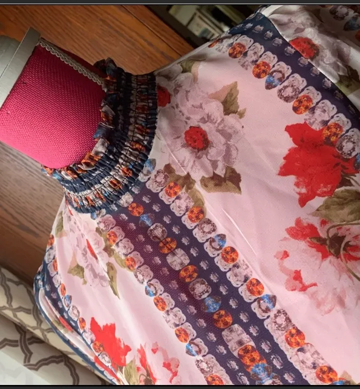 floral sheer blouse size M - Image 5