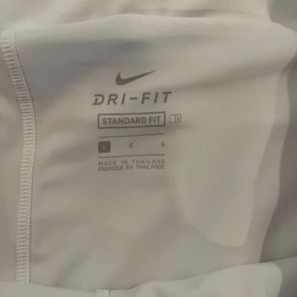 Never Worn  DriFit Court Club Tennis Skort Skort w pockets‎ Size Large - Image 4