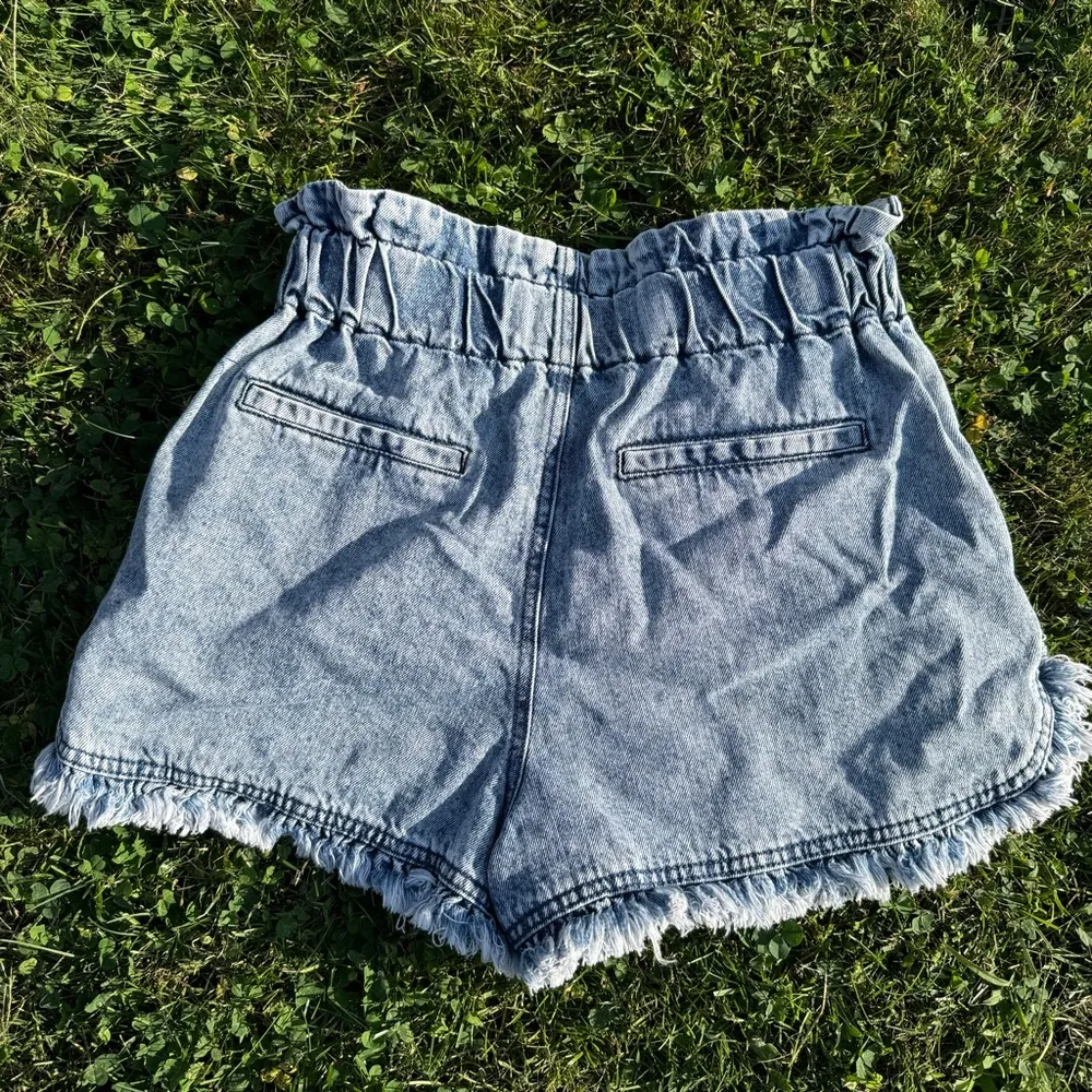 Ruffle Paperbag Shorts Blue - Image 7